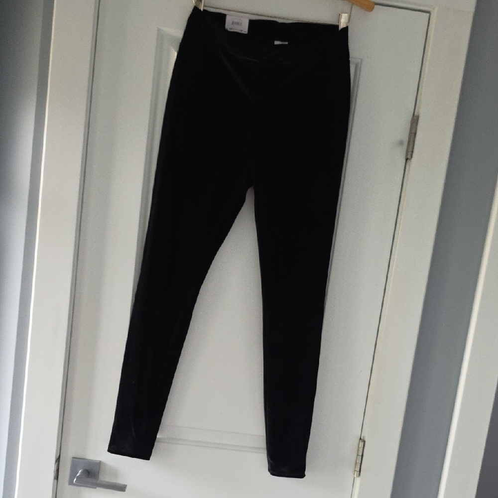 NWT....Black Velour Jegging Legging